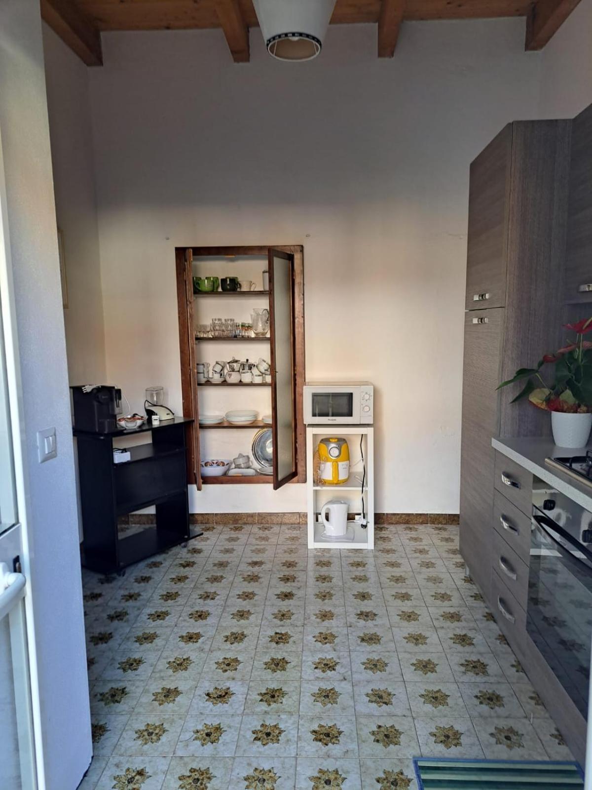 Lungomare Chess Apartment S'archittu Bagian luar foto